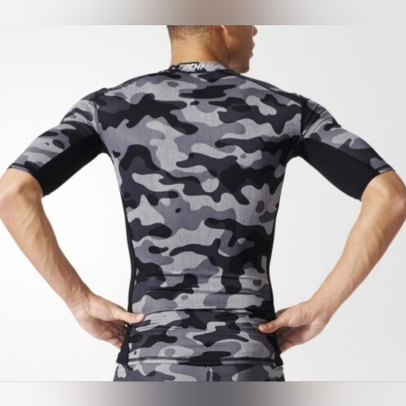 Adidas TECHFIT BASE SHORT SLEEVE TEE - Picture 2 of 6